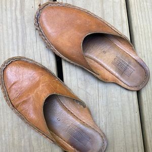 Mohinders Slides Honey Walnut sz 8